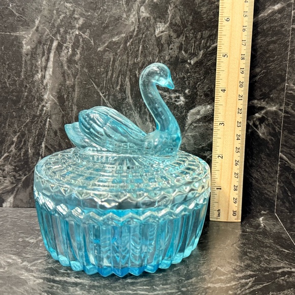 Blue Glass Swan Trinket Dish - Picture 9 of 16